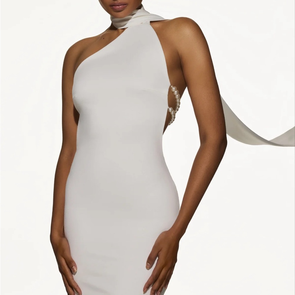 Elegant White Maxi Dress
